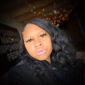 Meet your Posher, Justina